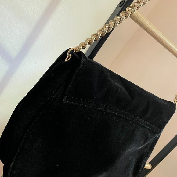 H&M black suede satchel bag with gold link chain strap. - Picture 3 of 5